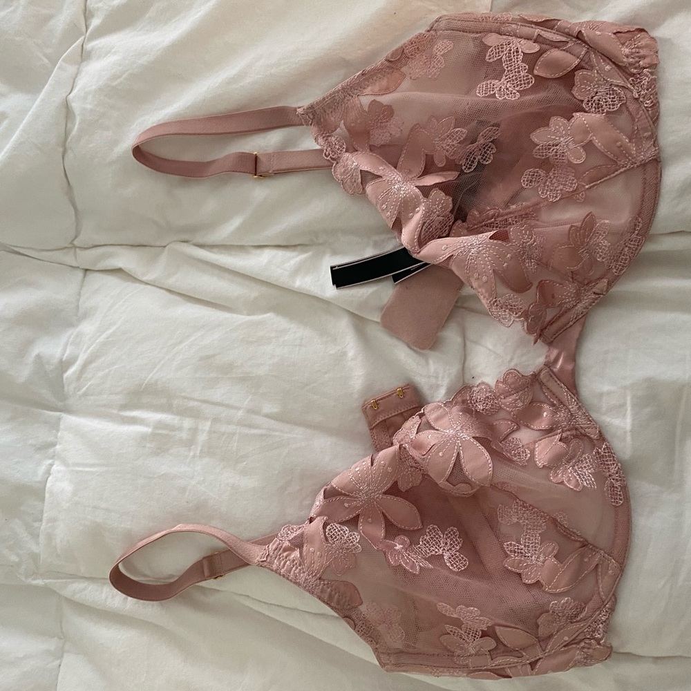 Victoria’s Secret Unlined Bra
